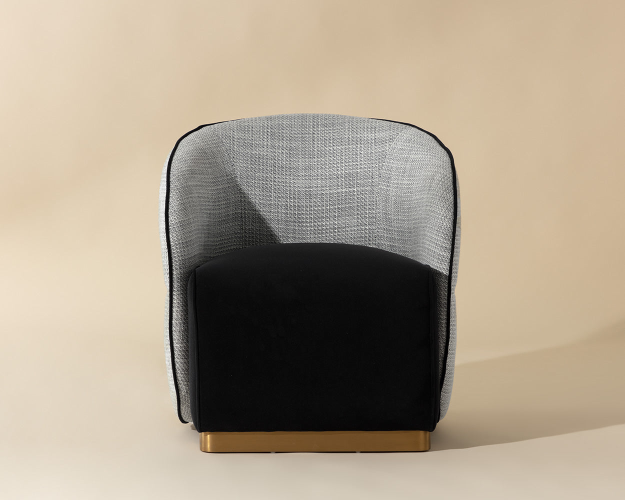 Fatina Lounge Chair - Abbington Black / Vera White Pepper