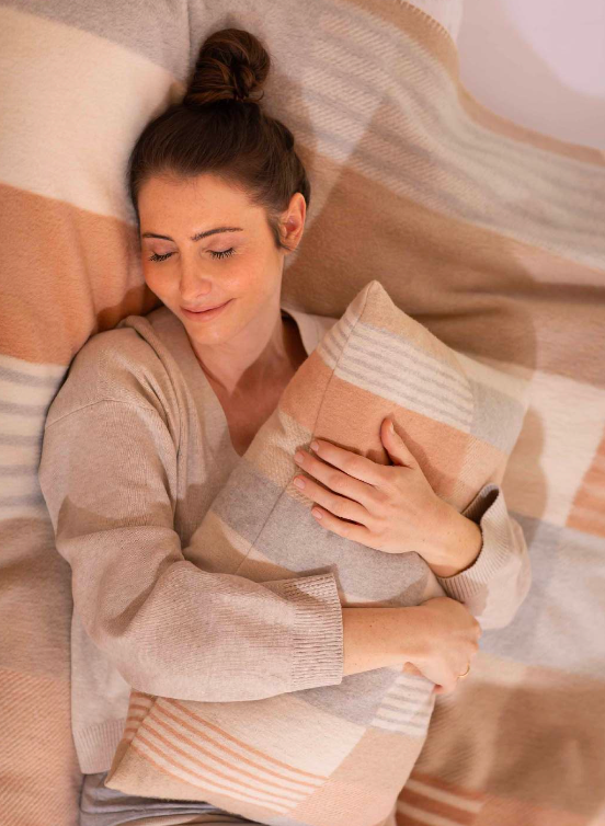 Savona Throw Collection - Lines/Rectangles